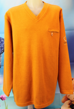 Esprit  Sweater mit V-Ausschnitt in leichter Rippstruktur